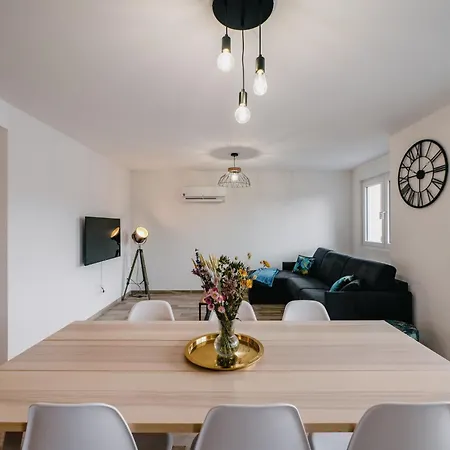 Apartment Les Charmes